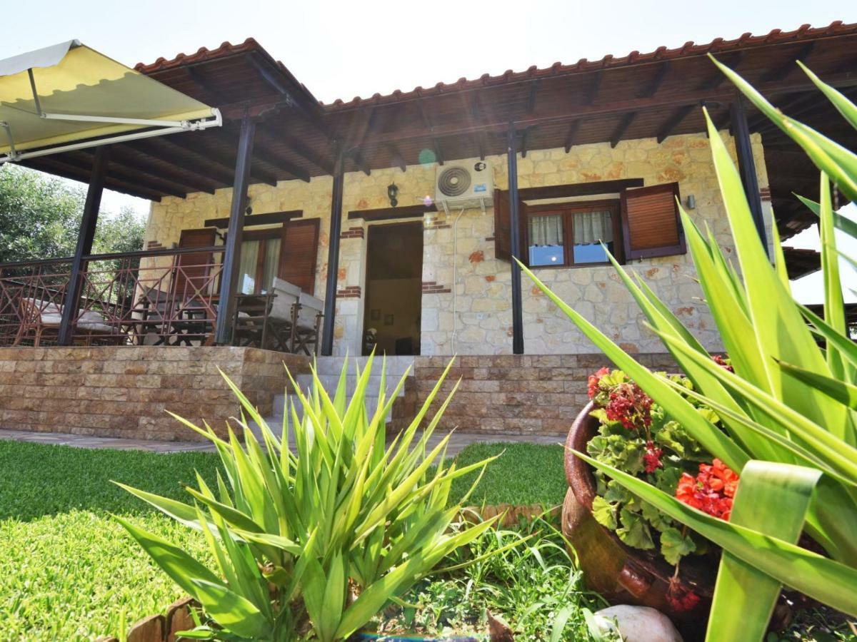 Villa Trifon By Rentalspro Services -Nea Potidea Halkidiki Exterior foto