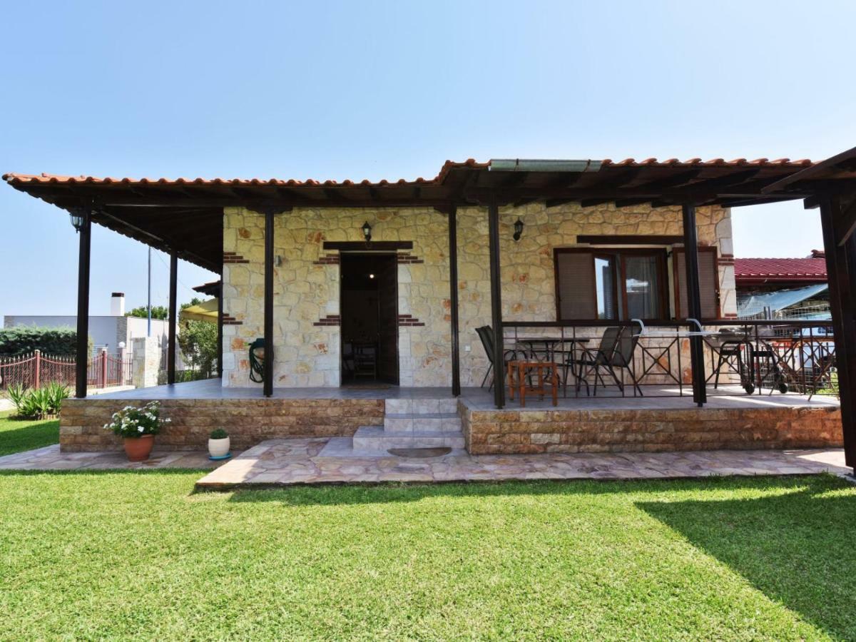 Villa Trifon By Rentalspro Services -Nea Potidea Halkidiki Exterior foto